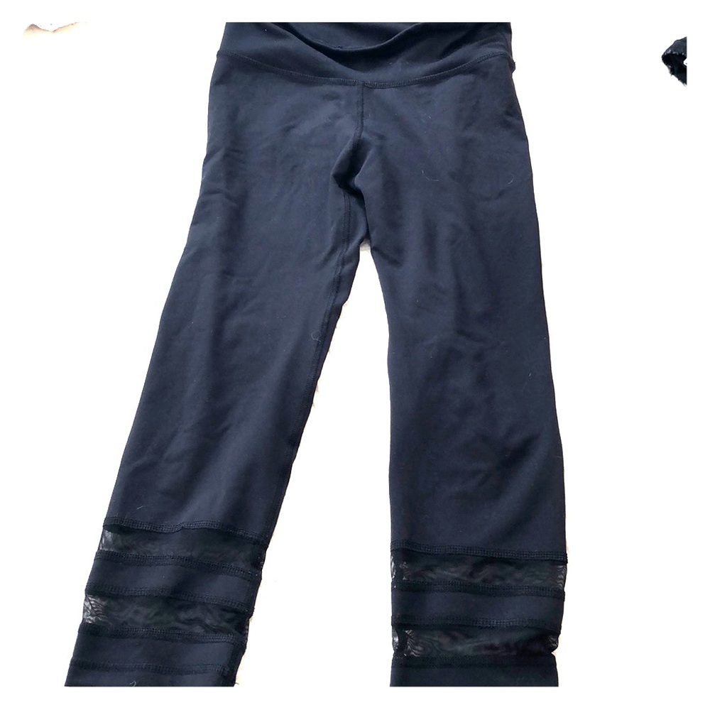 Aerie Capri legging with mesh. Worn once!